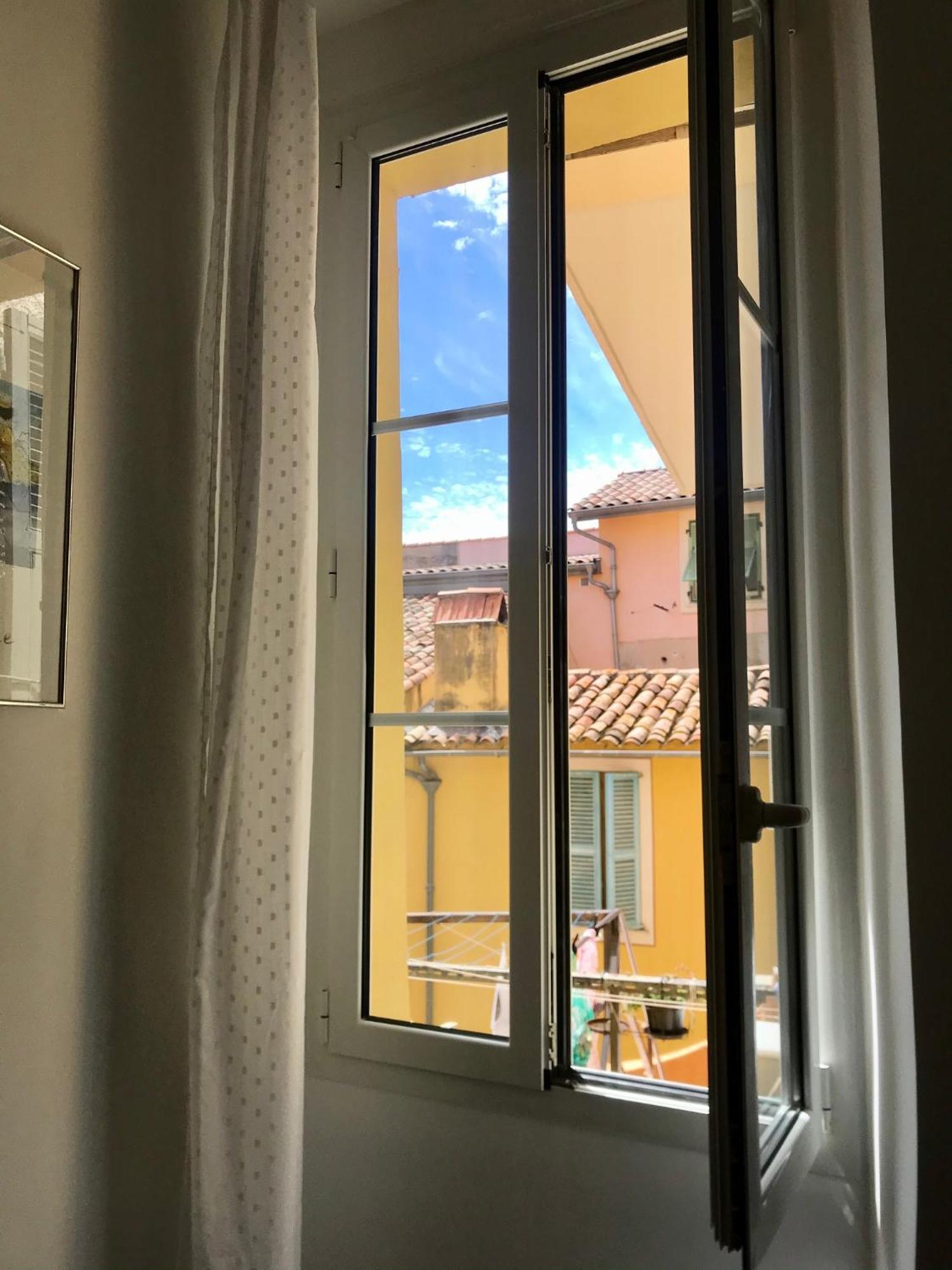 Petit Cocon Apartment วีลล์ฟรองซ์-ซูร์-แมร์ ภายนอก รูปภาพ