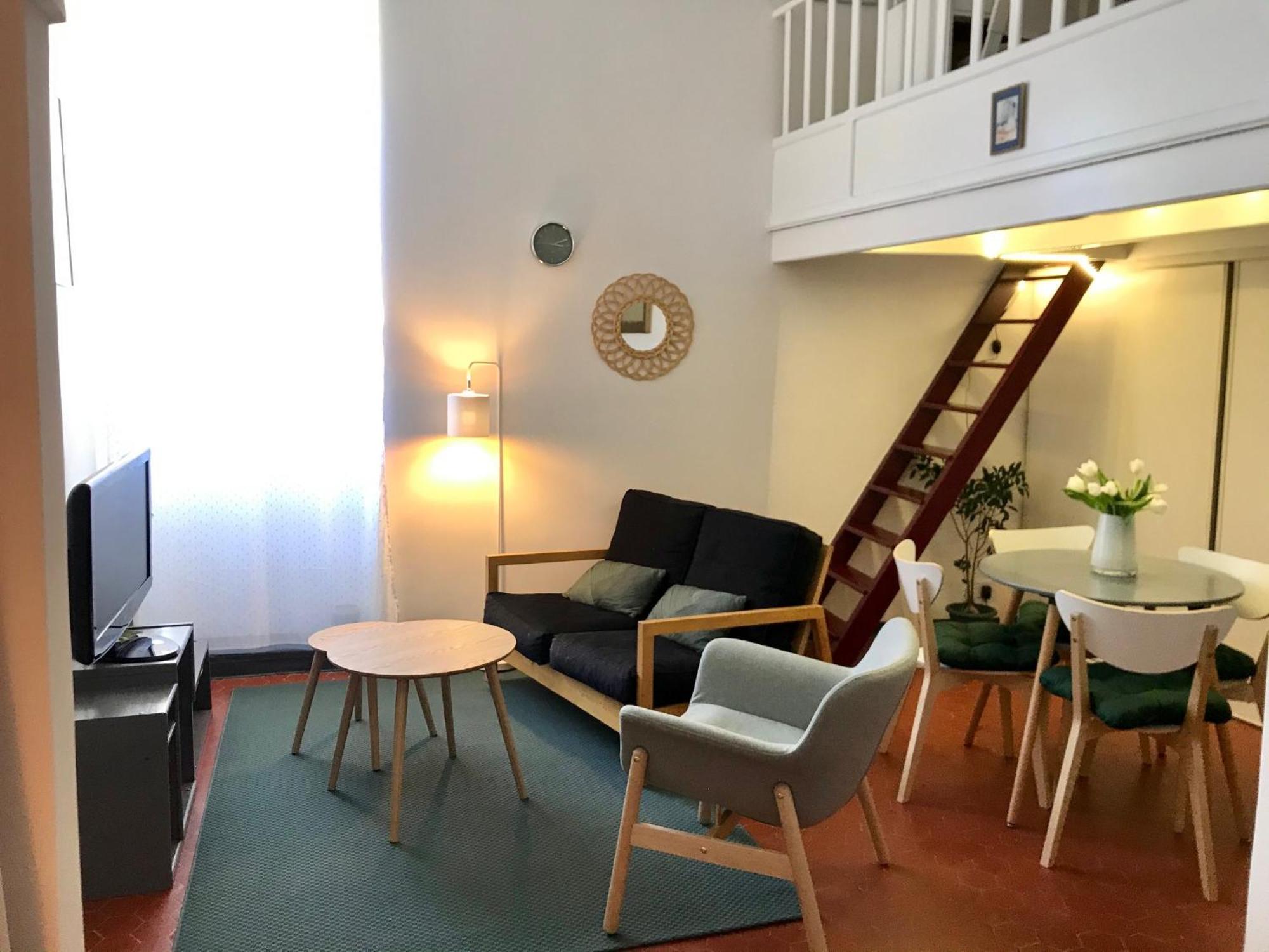 Petit Cocon Apartment วีลล์ฟรองซ์-ซูร์-แมร์ ภายนอก รูปภาพ