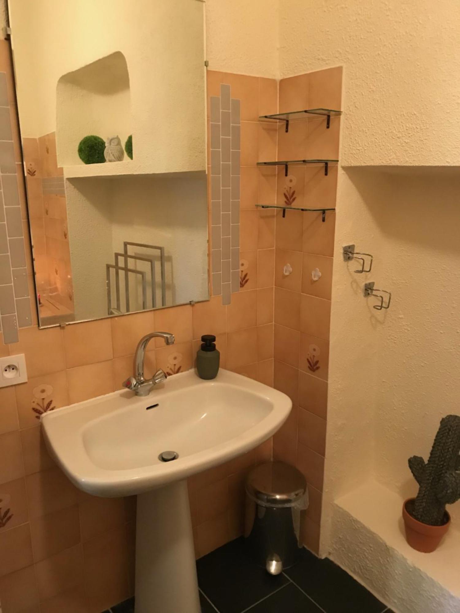 Petit Cocon Apartment วีลล์ฟรองซ์-ซูร์-แมร์ ภายนอก รูปภาพ