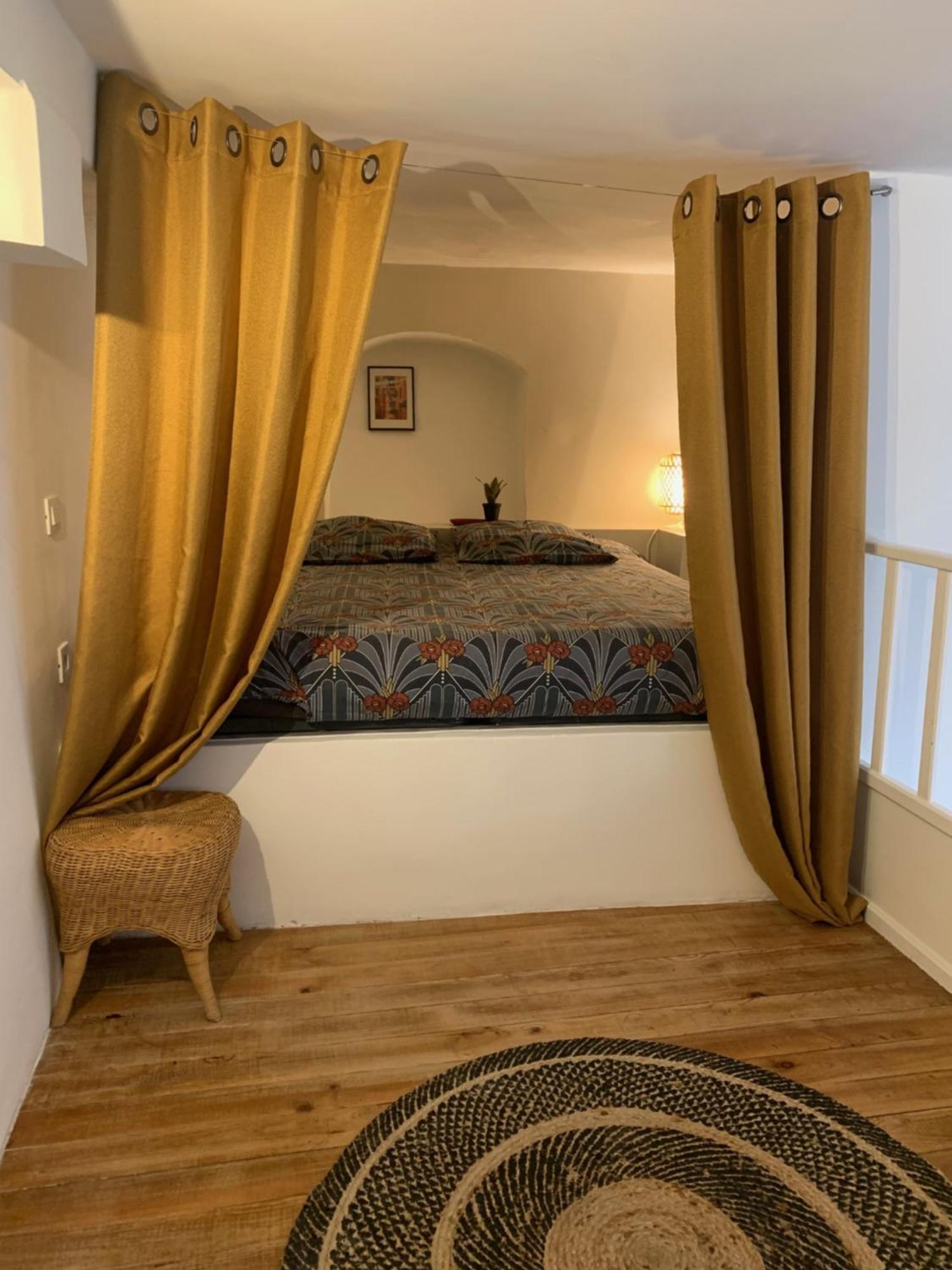Petit Cocon Apartment วีลล์ฟรองซ์-ซูร์-แมร์ ภายนอก รูปภาพ